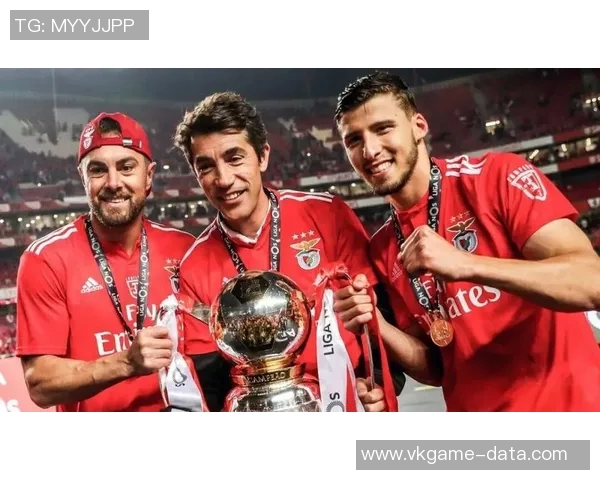 国王杯精彩瞬间本菲卡凭乌龙球小胜莱比锡夺冠之路再进一步